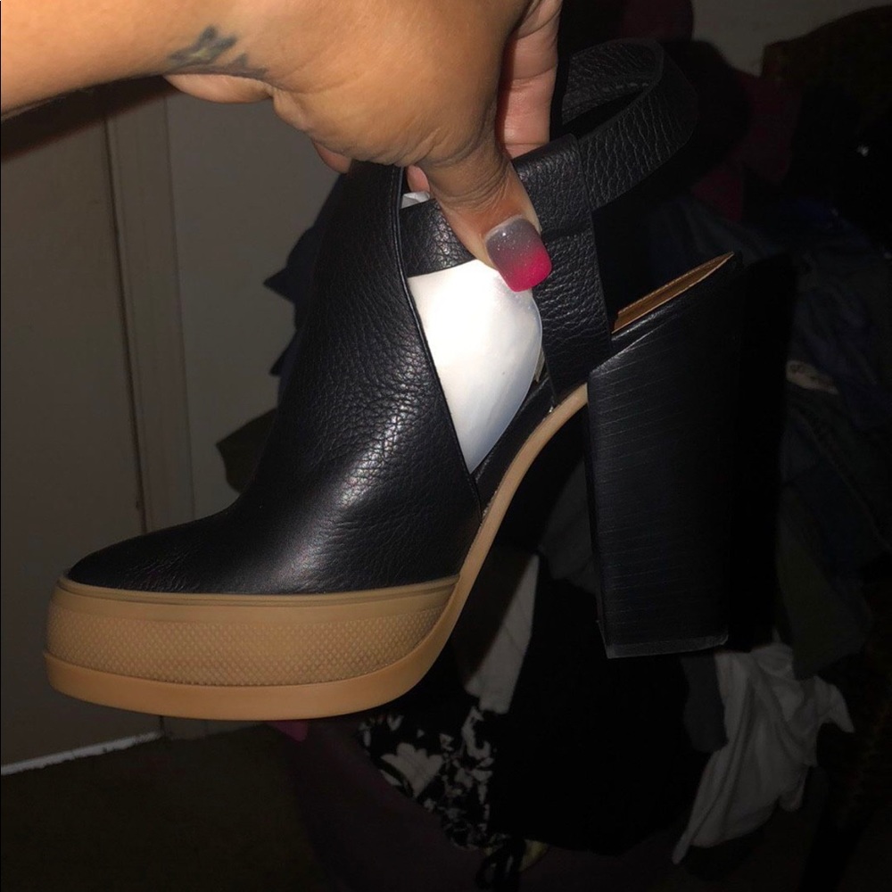 Chloe chunky heel